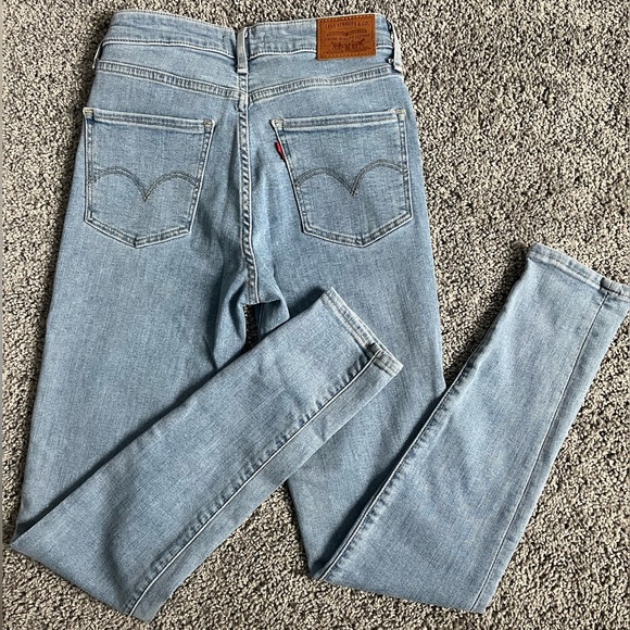 Levi’s Premium 721 High Rise Skinny - Picture 2 of 7